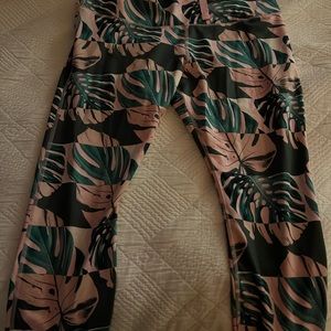 Nike 1x Capri style leggings